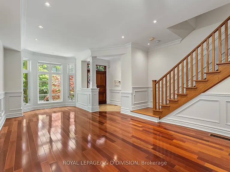 8 Huntley St — Photo 5