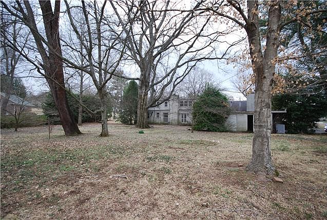 2nd image of 4422 E Brookfield Dr