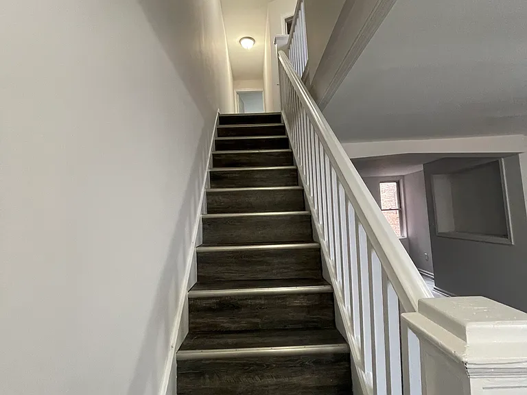 1514 N Luzerne Ave — Photo 16