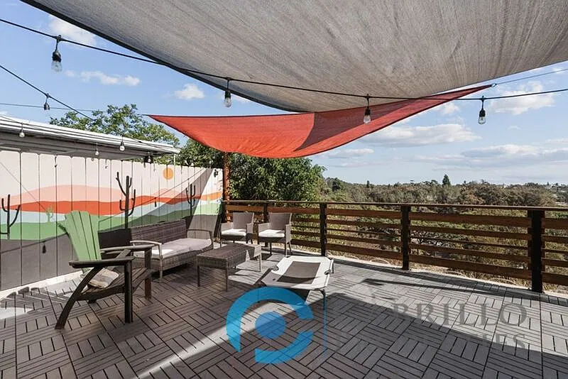 4 bed, 3.0 bath, 1496 sqft, $4,500 — Photo 3