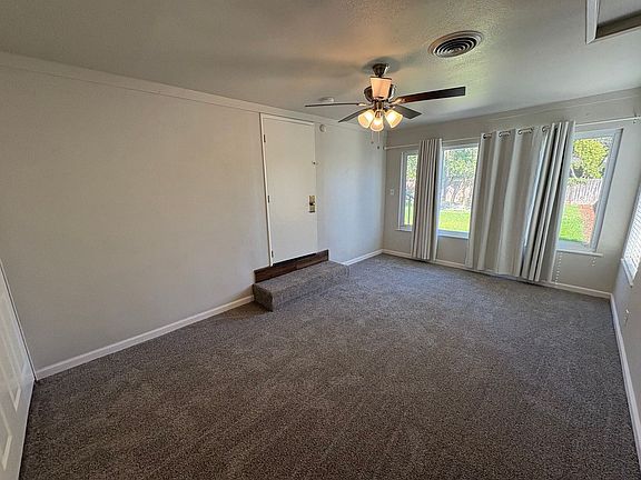 4th image of 1610 W College Ave