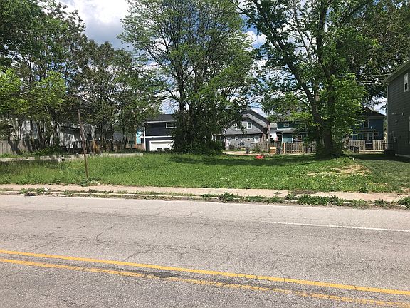 4th image of 3063 Central Ave