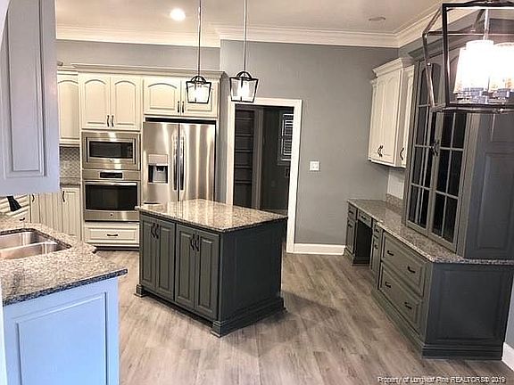 4th image of 4030 Manchester Ln