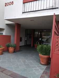 2005 Pleasant Valley Ave, Oakland, CA, 94611