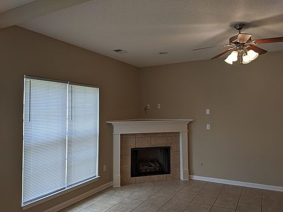 5th image of 1410 Sutton Meadow Ln