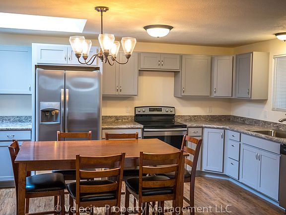 3rd image of 750 SE Douglas St #1