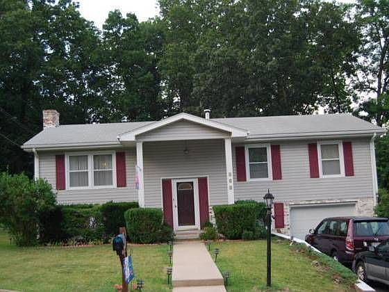 1st image of 543 Hilltop Dr