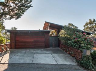 2585 Carisbrook Dr, Oakland, CA 94611