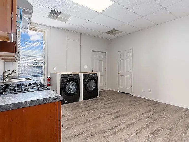 73 S Main St #2R — Photo 7