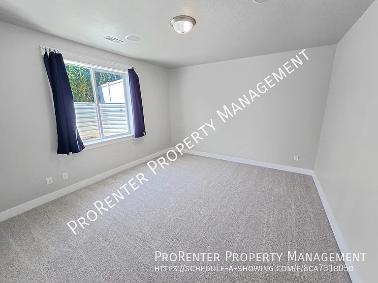 1308 E Maple Way — Photo 27