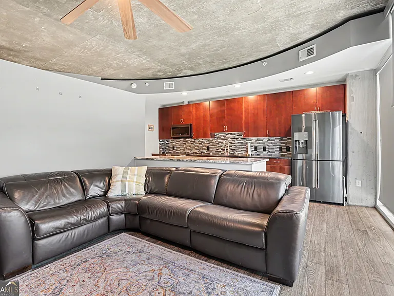 400 W Peachtree St NW #1610 — Photo 12