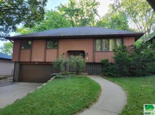 3312 Pawnee Pl, Sioux City, IA 51104