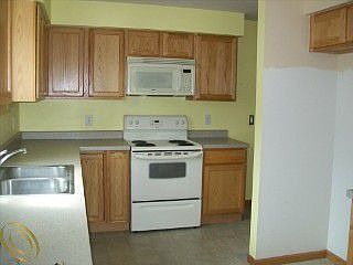 5th image of 760 Camilla Blvd