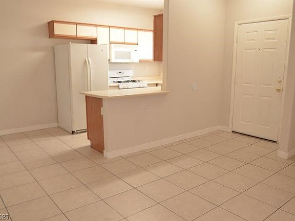 4th image of 5751 E Hacienda Ave Unit 281