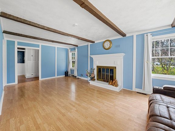 5th image of 23045 Lahon Rd