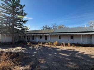 16 Los Banos Dr, Ojo Caliente, NM 87549