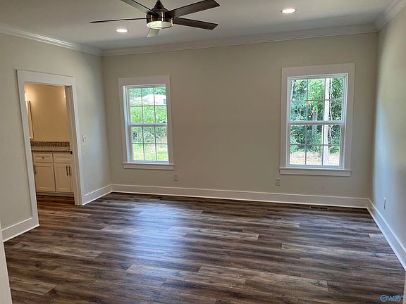 2nd image of 209 City Park Dr SE