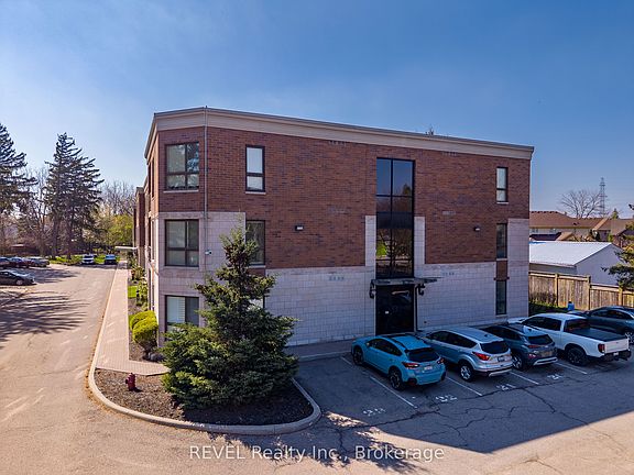 2nd image of 2799 Saint Paul Ave #212