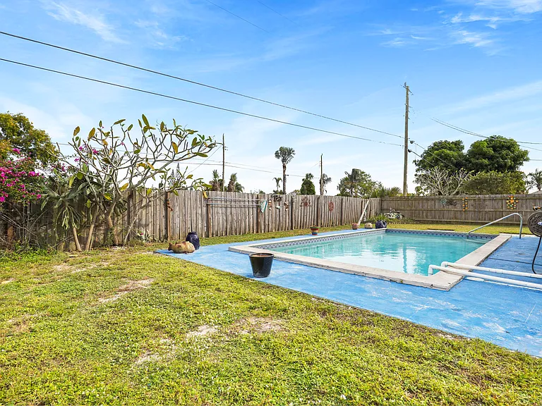 9412 Bellewood St — Photo 32