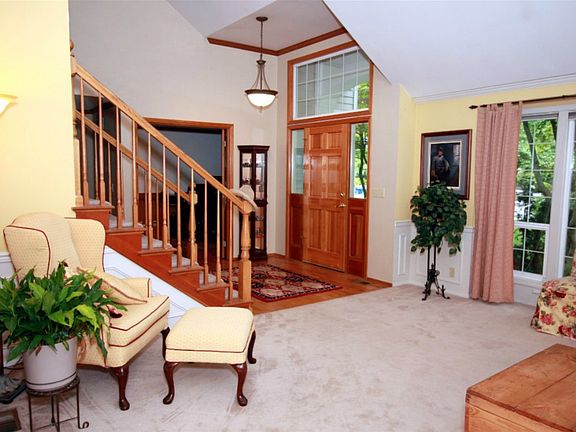 2nd image of 14924 283rd Pl NE