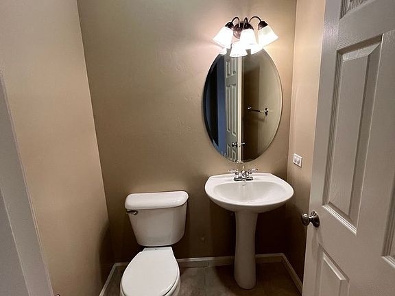 4th image of 1408 N Chianni Ct