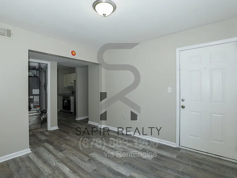 166 Anderson Ave NW #B18 — Photo 3