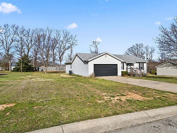 2nd image of 2125 Cedarwood Ct