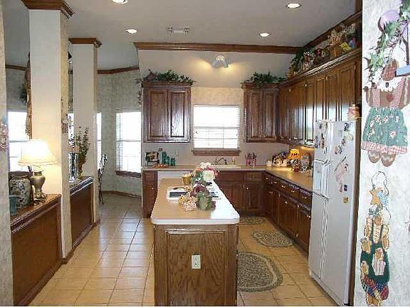 3rd image of 1317 W Continental Way
