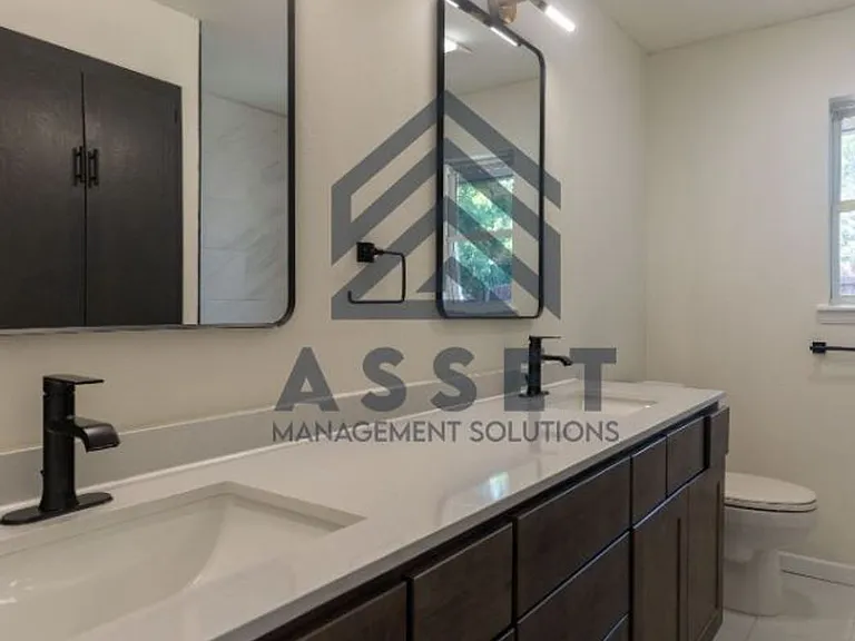 801 Cogswell Cir — Photo 12