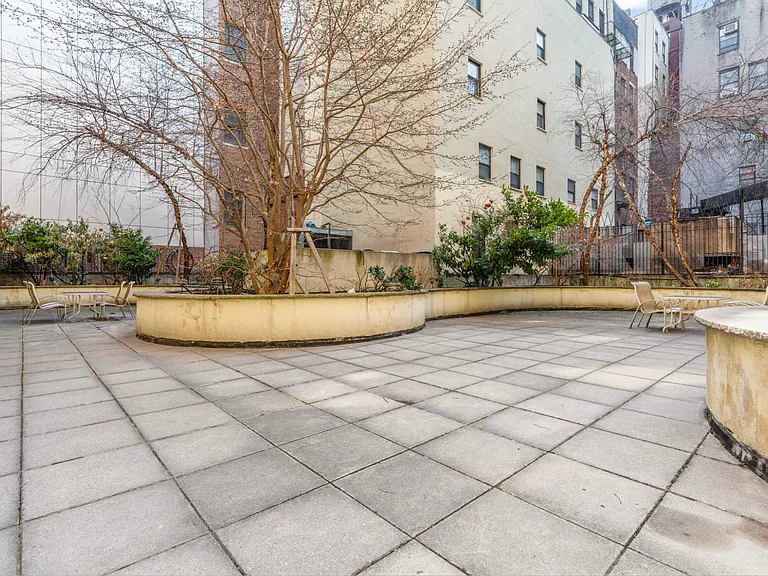 158 Hester St #4D — Photo 14