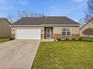 215 Riesling Dr, Englewood, OH 45322