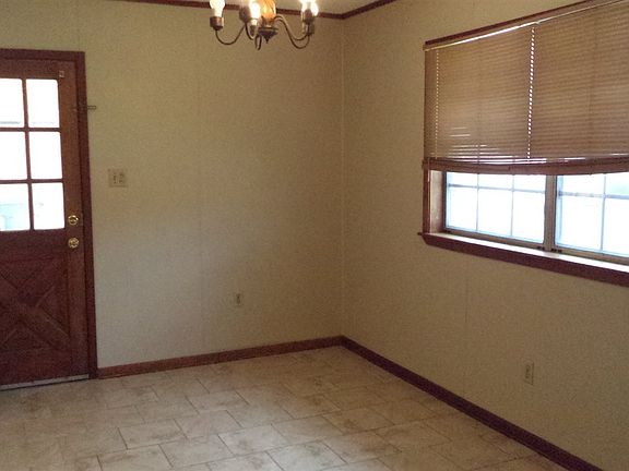 4th image of 3718 Baker Dr