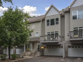 9808 Cove Dr, Minnetonka, MN 55305