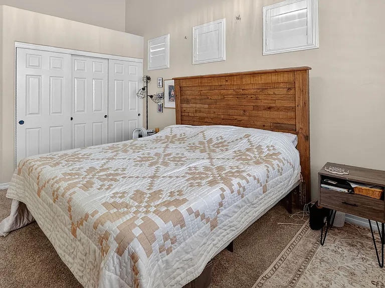 1528 Knoll Park Gln — Photo 14