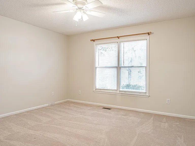 22 La Quinta Loop — Photo 16