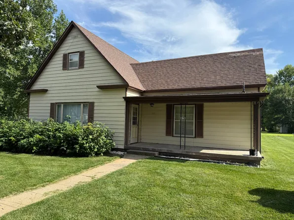 307 O St, Loup City, NE 68853