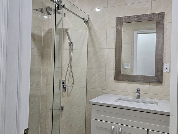 4th image of 2357 E 27th St Floor 2