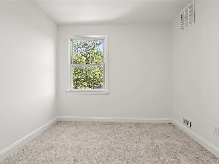 1302 Woodbourne Ave — Photo 24