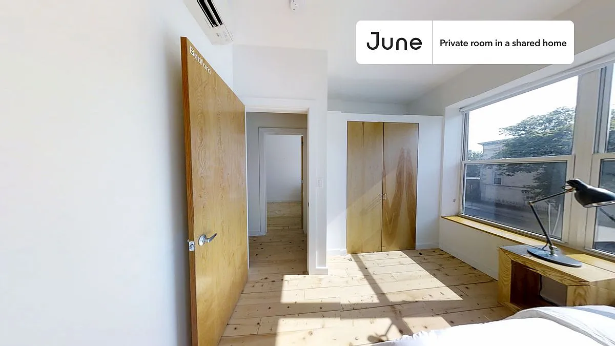 Photo 2 of 12 - 280 Lincoln Rd #D - Brooklyn, NY Building Photo - 280 Lincoln Rd #D