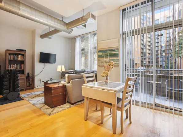 811 4th St NW, Washington, DC