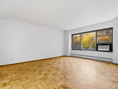 21-85 34th Ave #2D, Queens, NY, 11106
