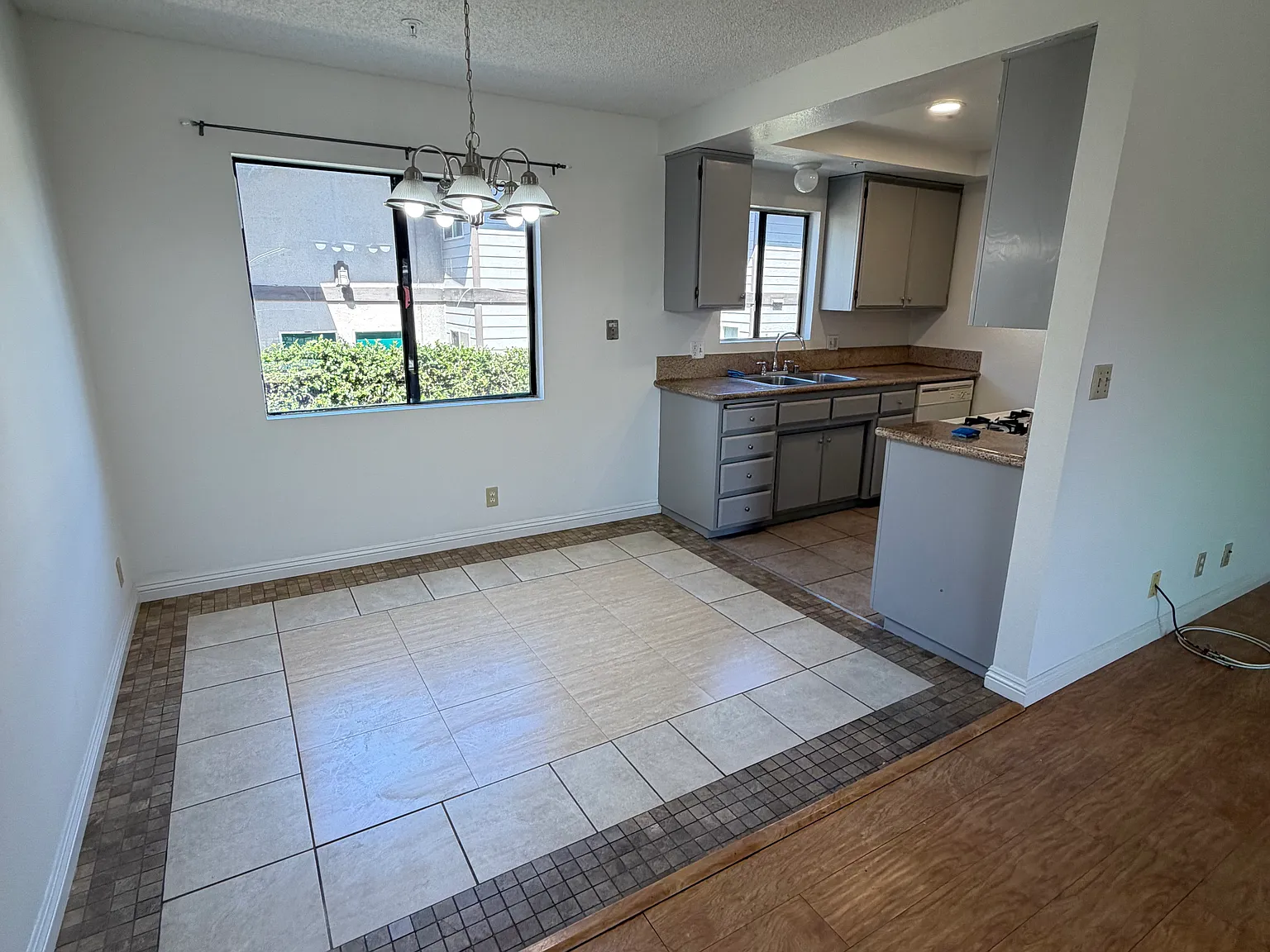 2 bed, $2,680 — Photo 4