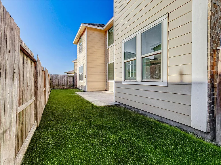 15010 Golden Summer Ct — Photo 30