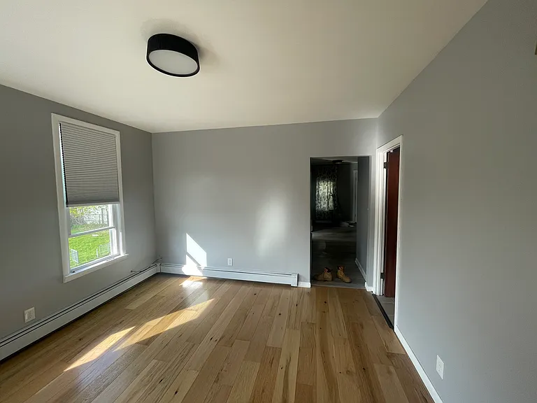 23 1/2 Bunn St #A — Photo 9