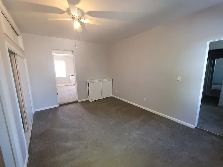 114 Thompson St — Photo 11