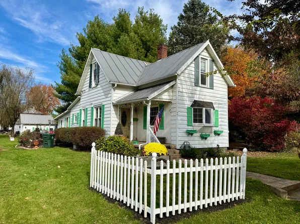 407 Ridgewood Ave, Mount Vernon, OH 43050
