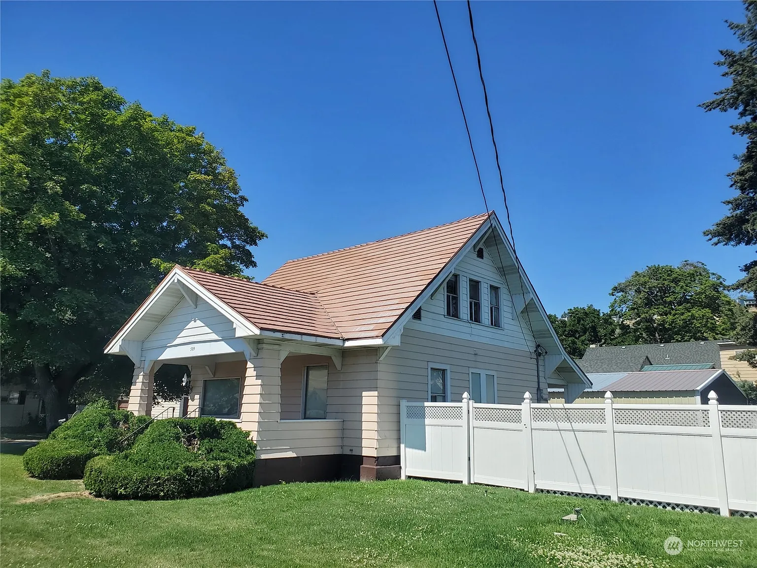 509 4th Avenue N photo 1