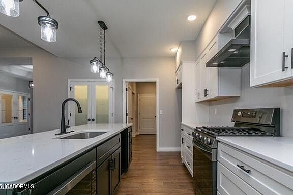 3rd image of 2424 Kirk Dr