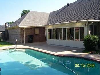 5th image of 3818 Woods Blvd