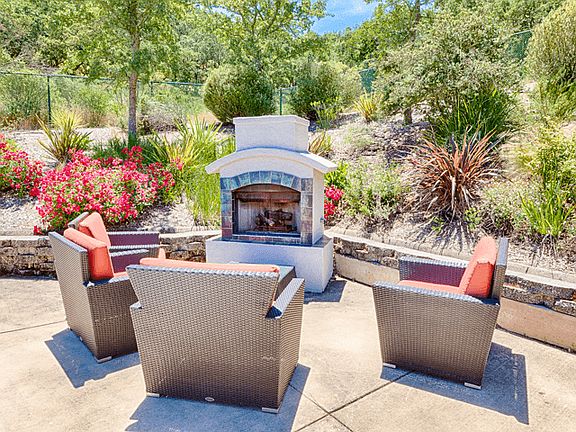 Relaxing lounge area at Crooked Oak at Loma Verde Preserve, CA, 94949